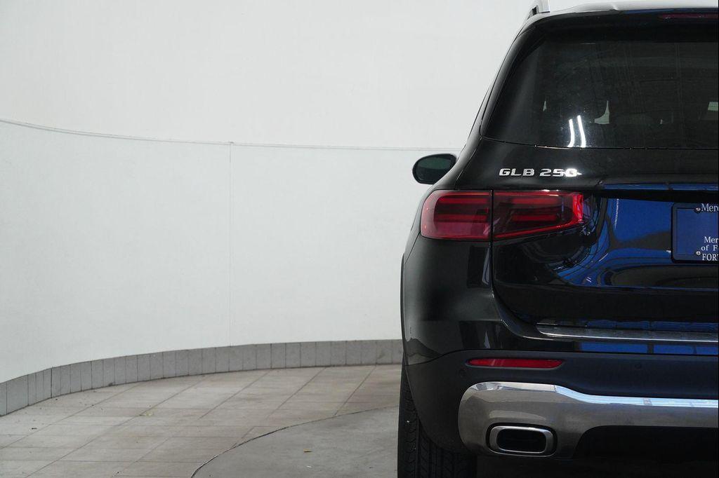 new 2026 Mercedes-Benz GLB 250 car, priced at $52,560