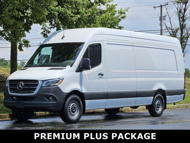 new 2024 Mercedes-Benz Sprinter 2500 car, priced at $75,128