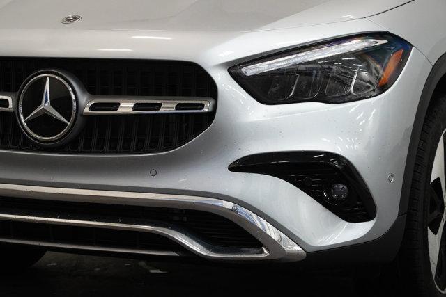 new 2025 Mercedes-Benz GLA 250 car, priced at $51,975