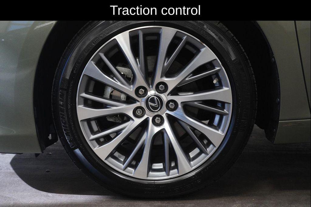 used 2019 Lexus ES 350 car, priced at $34,354