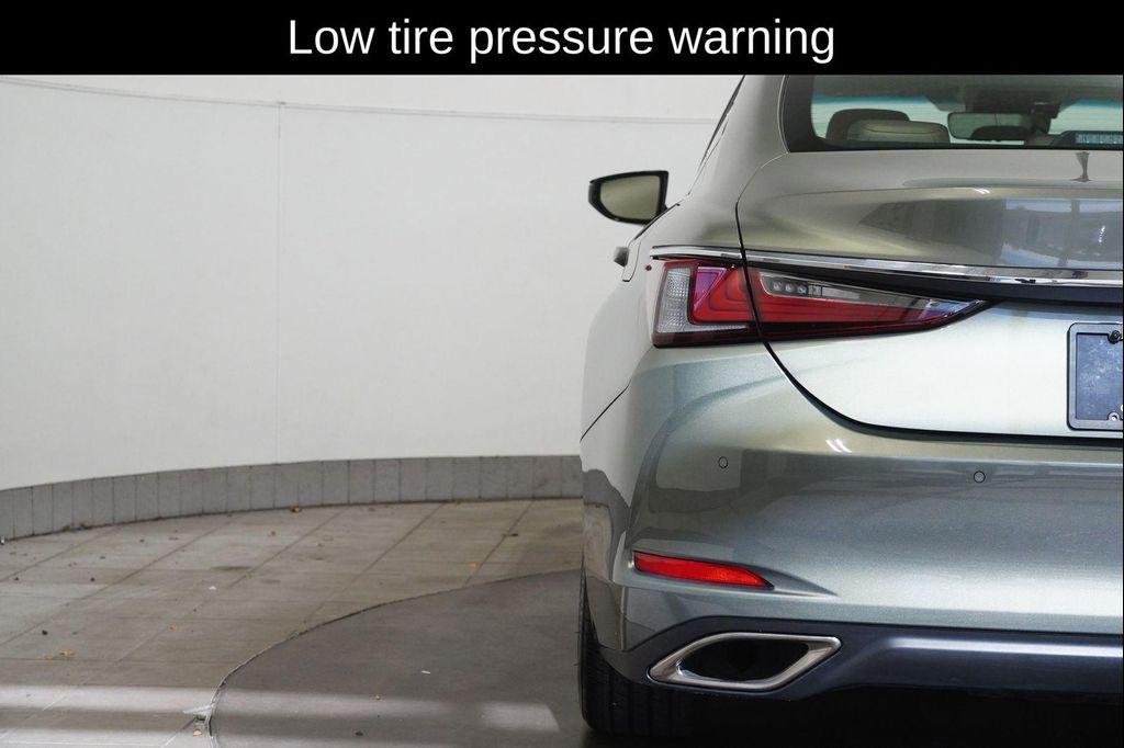 used 2019 Lexus ES 350 car, priced at $34,354