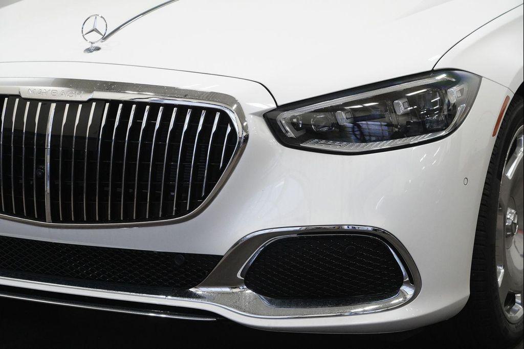 new 2026 Mercedes-Benz Maybach S 580 car, priced at $237,285
