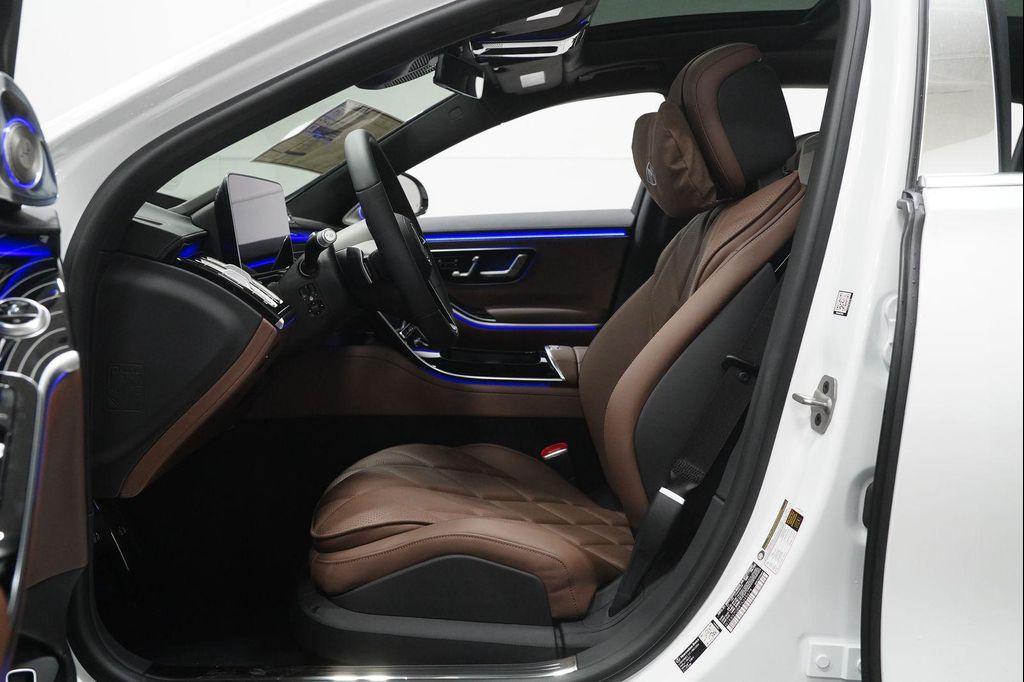 new 2026 Mercedes-Benz Maybach S 580 car, priced at $237,285