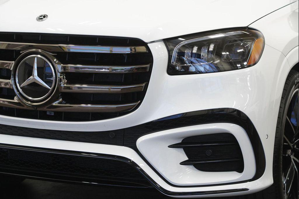 used 2025 Mercedes-Benz GLS 580 car, priced at $105,841