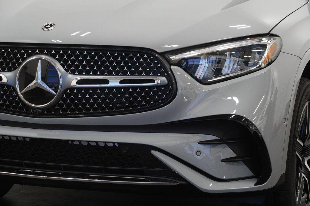 new 2026 Mercedes-Benz GLC 300 car, priced at $64,400