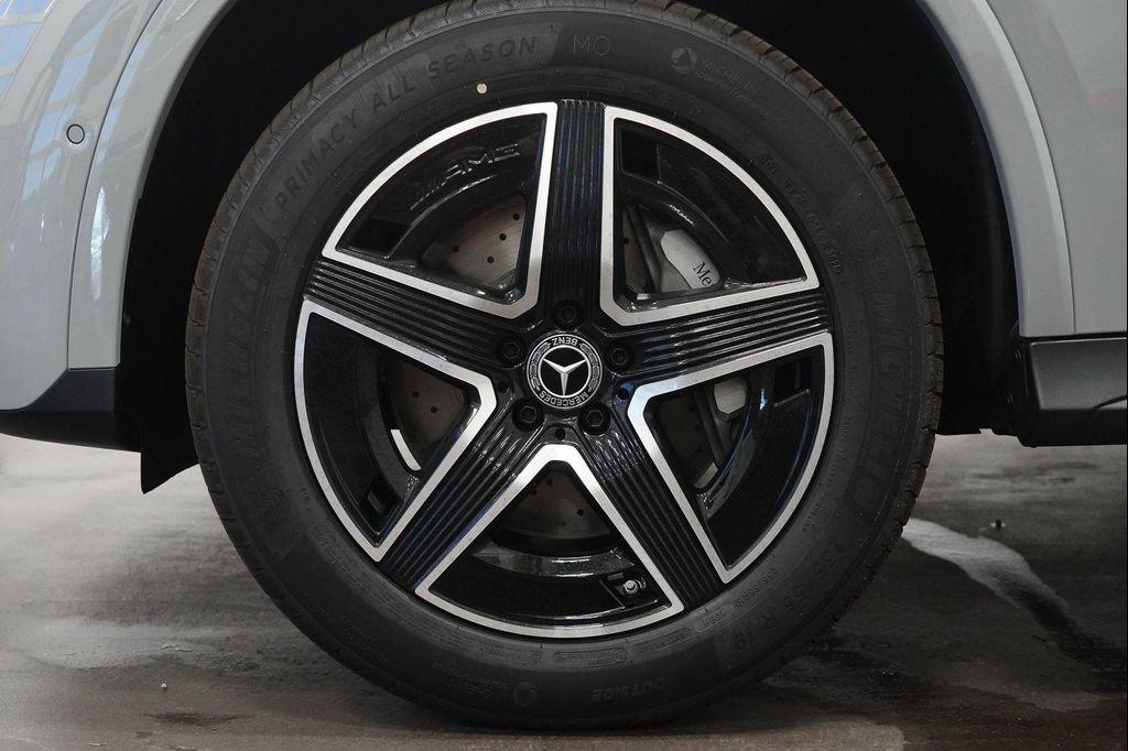 new 2026 Mercedes-Benz GLC 300 car, priced at $64,400