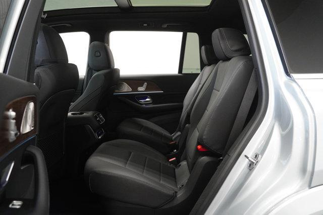 new 2025 Mercedes-Benz GLS 450 car, priced at $95,365