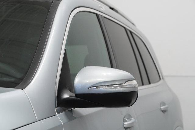 new 2025 Mercedes-Benz GLS 450 car, priced at $95,365