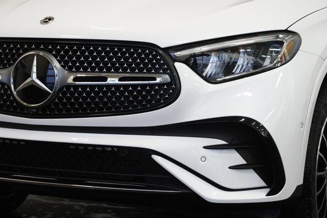 new 2025 Mercedes-Benz GLC 300 car, priced at $67,360