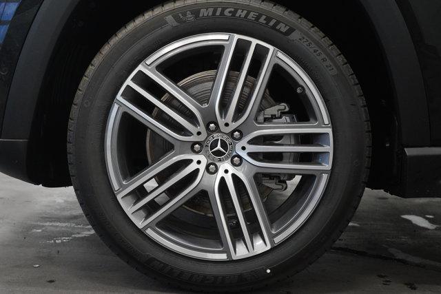 new 2025 Mercedes-Benz GLS 450 car, priced at $92,275