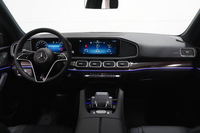new 2025 Mercedes-Benz GLS 450 car, priced at $92,275