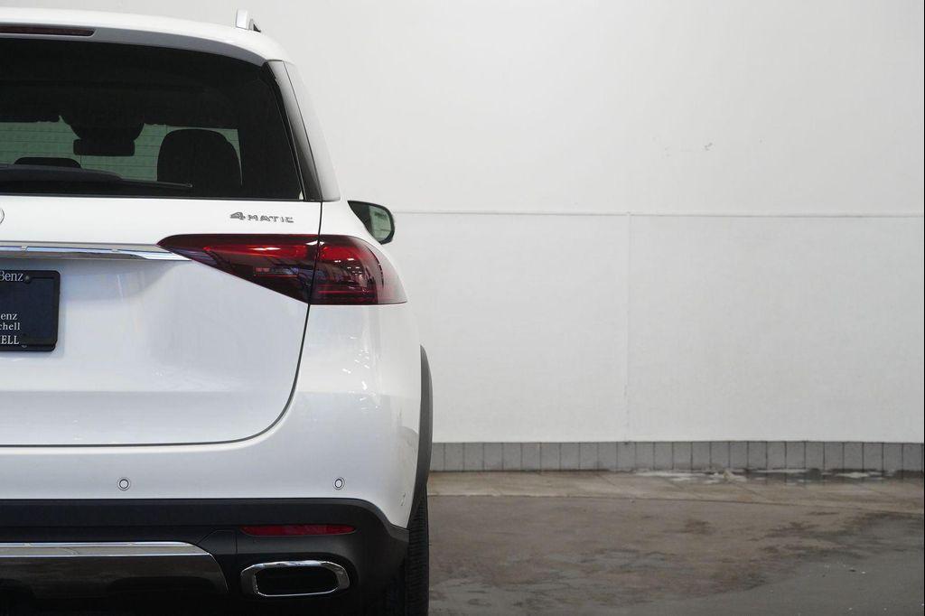 new 2026 Mercedes-Benz GLE 350 car, priced at $68,445