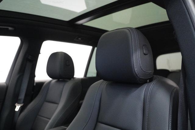 new 2025 Mercedes-Benz GLS 450 car, priced at $100,150