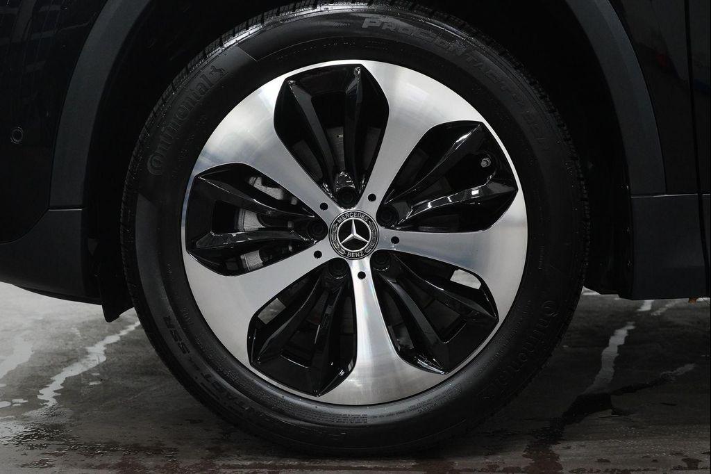 used 2025 Mercedes-Benz GLA 250 car, priced at $42,899