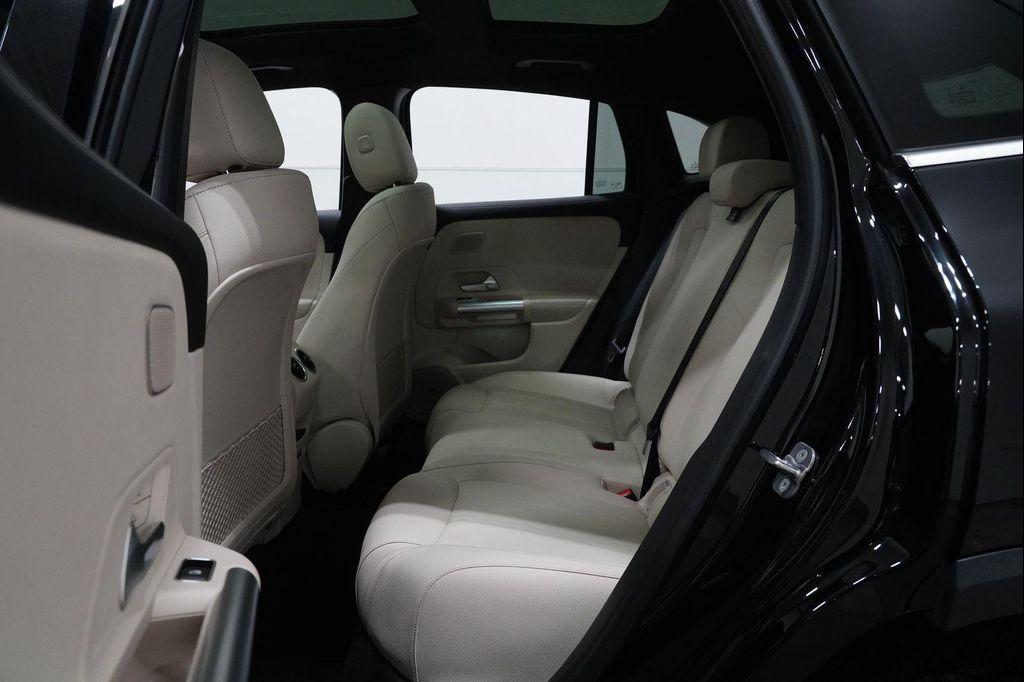 used 2025 Mercedes-Benz GLA 250 car, priced at $42,899