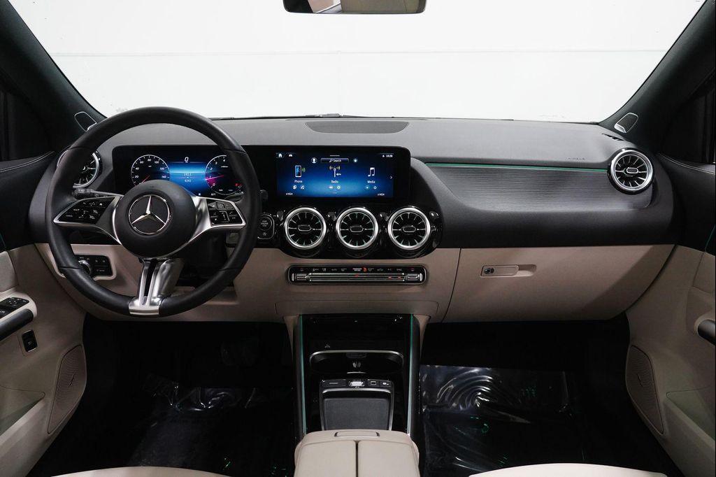 used 2025 Mercedes-Benz GLA 250 car, priced at $42,899