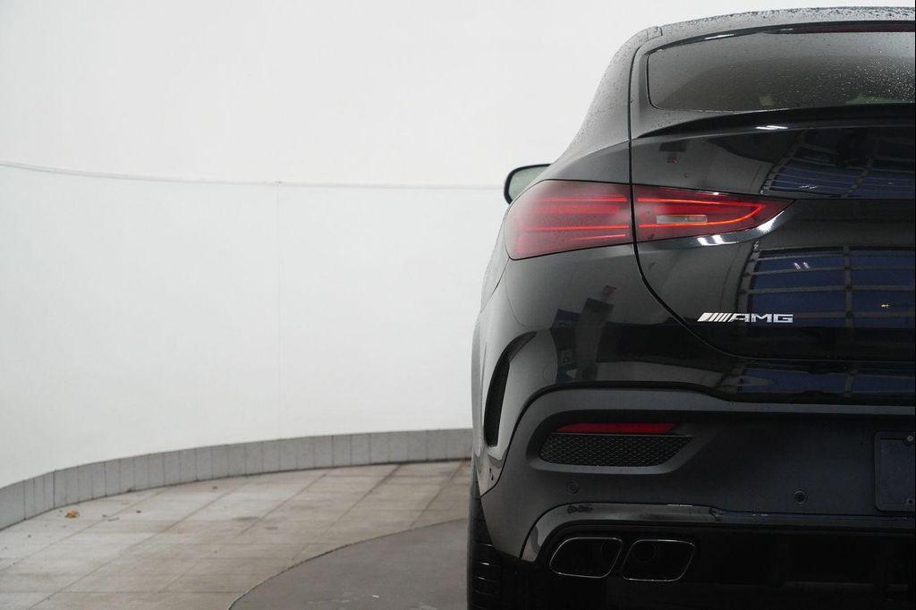 new 2026 Mercedes-Benz AMG GLE 63 car, priced at $160,870