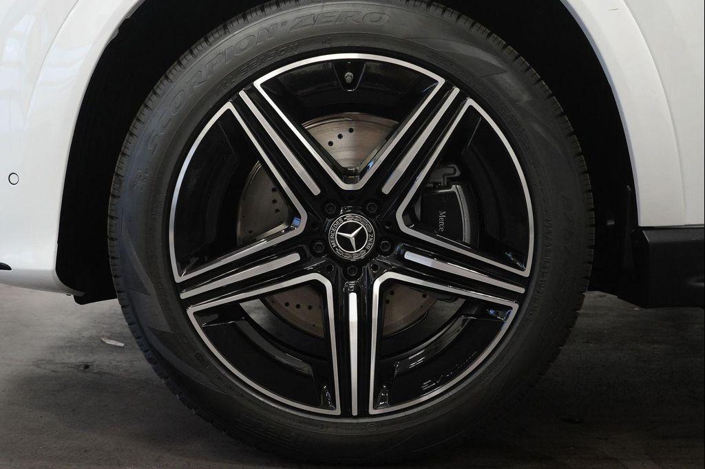 new 2026 Mercedes-Benz GLE 450 car, priced at $90,205