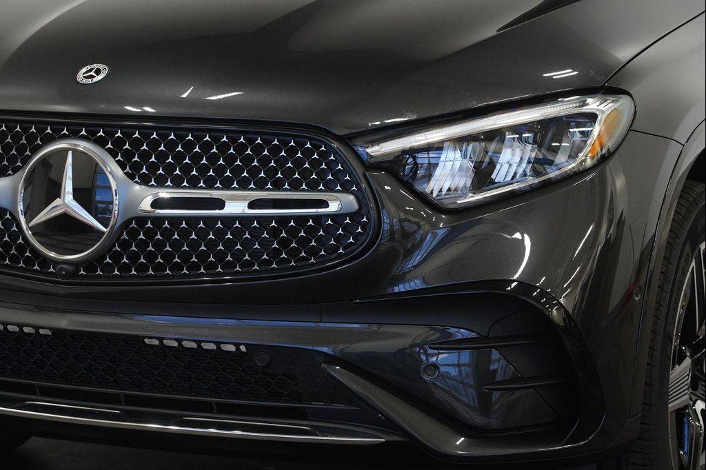 new 2026 Mercedes-Benz GLC 300 car, priced at $63,400