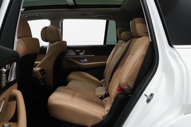 new 2025 Mercedes-Benz GLS 580 car, priced at $127,950