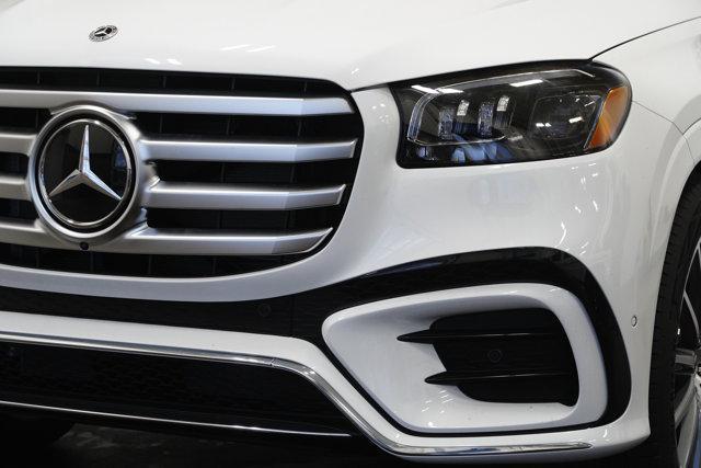 new 2025 Mercedes-Benz GLS 580 car, priced at $127,950
