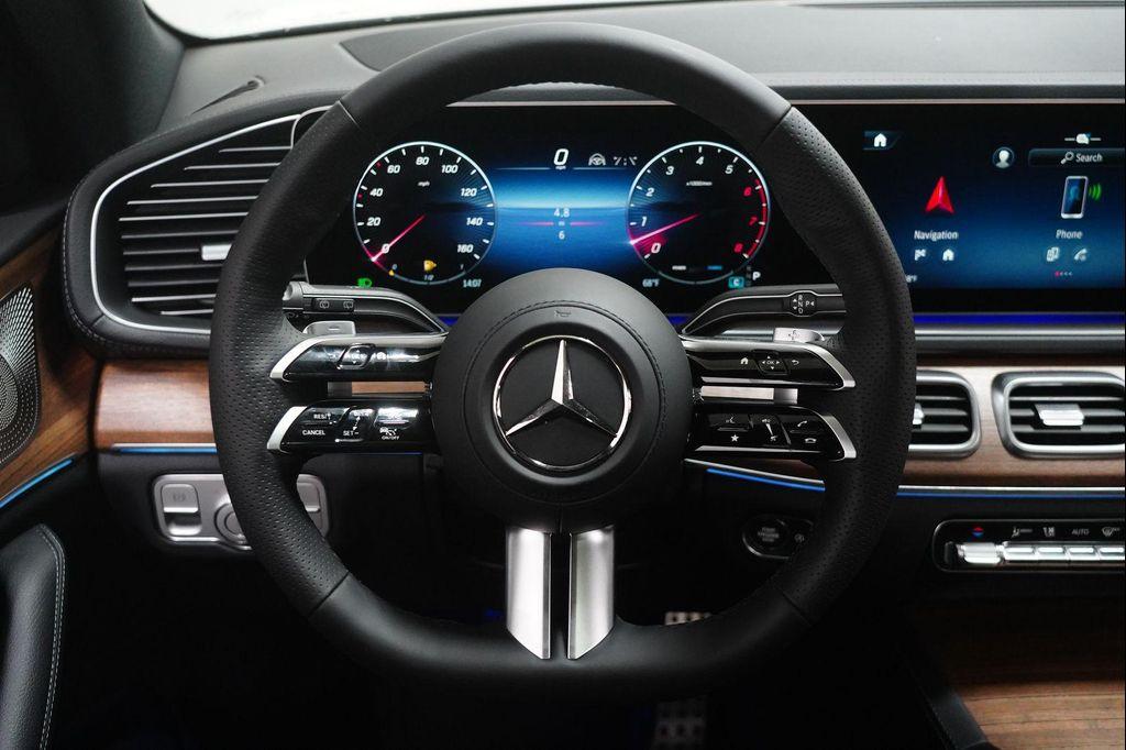 new 2025 Mercedes-Benz GLS 450 car, priced at $95,480