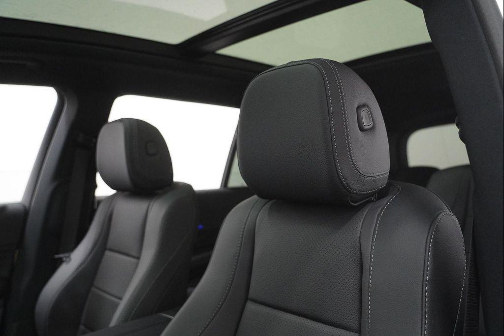 new 2025 Mercedes-Benz GLS 450 car, priced at $95,480