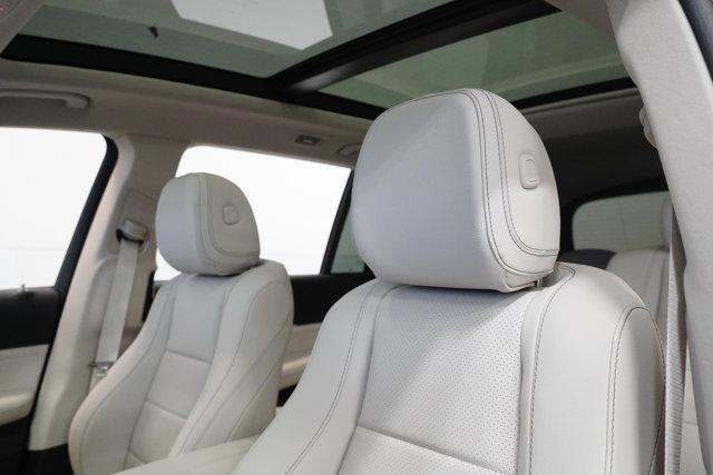 new 2025 Mercedes-Benz GLS 450 car, priced at $96,340