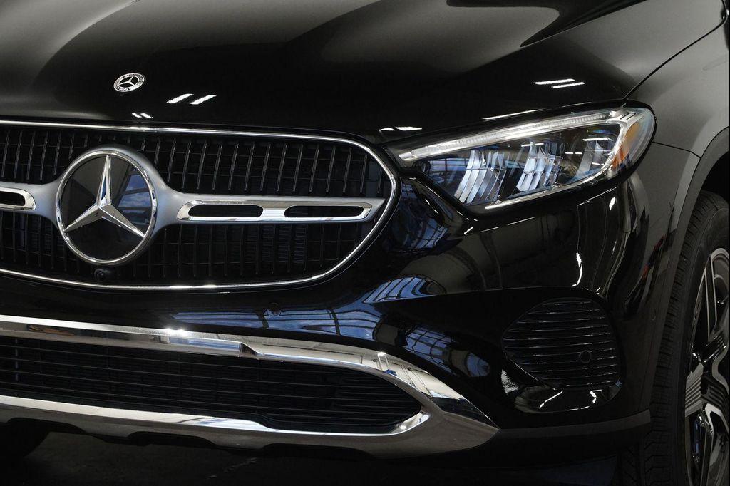 new 2026 Mercedes-Benz GLC 300 car, priced at $55,040