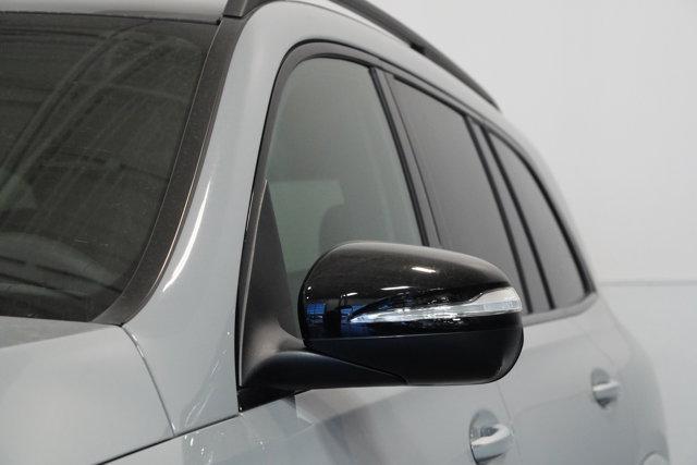 new 2025 Mercedes-Benz GLS 450 car, priced at $108,290