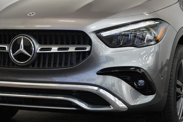 new 2025 Mercedes-Benz GLA 250 car, priced at $51,495