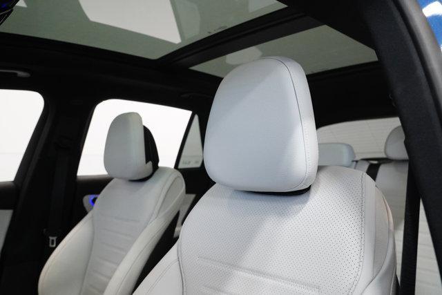 new 2025 Mercedes-Benz GLC 300 car, priced at $63,640