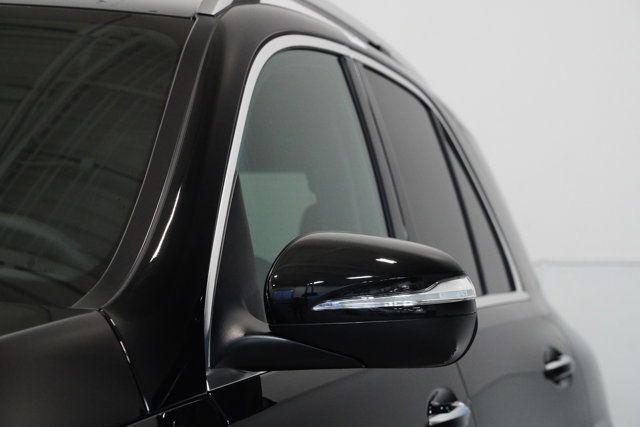 new 2025 Mercedes-Benz GLE 450 car, priced at $73,965