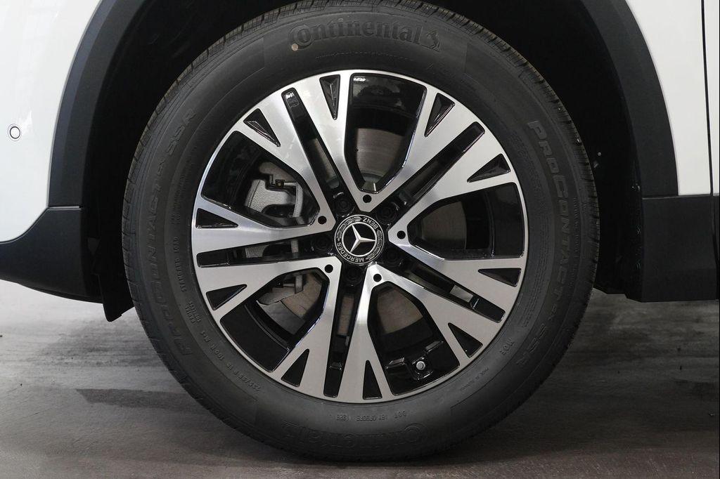 new 2026 Mercedes-Benz GLA 250 car, priced at $49,330