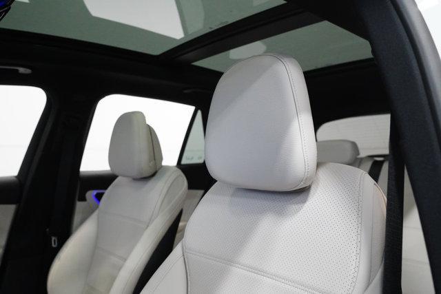 new 2025 Mercedes-Benz GLC 300 car, priced at $56,385