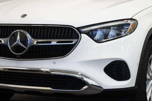 new 2025 Mercedes-Benz GLC 300 car, priced at $56,385