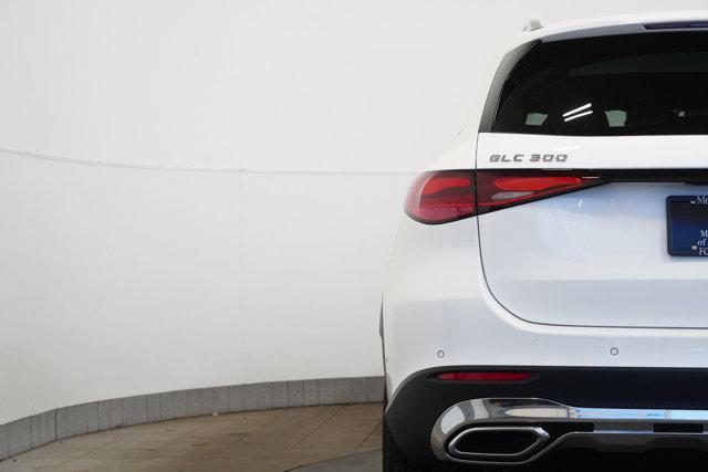 new 2025 Mercedes-Benz GLC 300 car, priced at $56,385