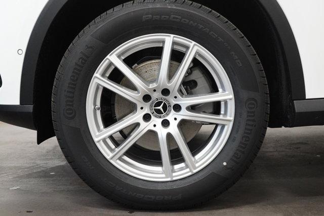 new 2025 Mercedes-Benz GLC 300 car, priced at $56,385