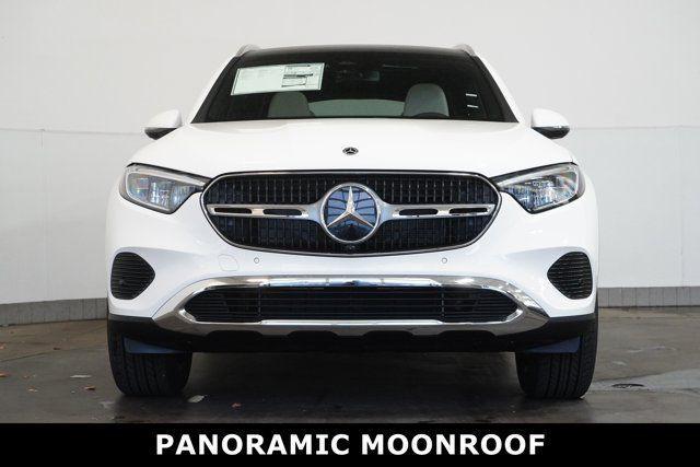 new 2025 Mercedes-Benz GLC 300 car, priced at $55,270