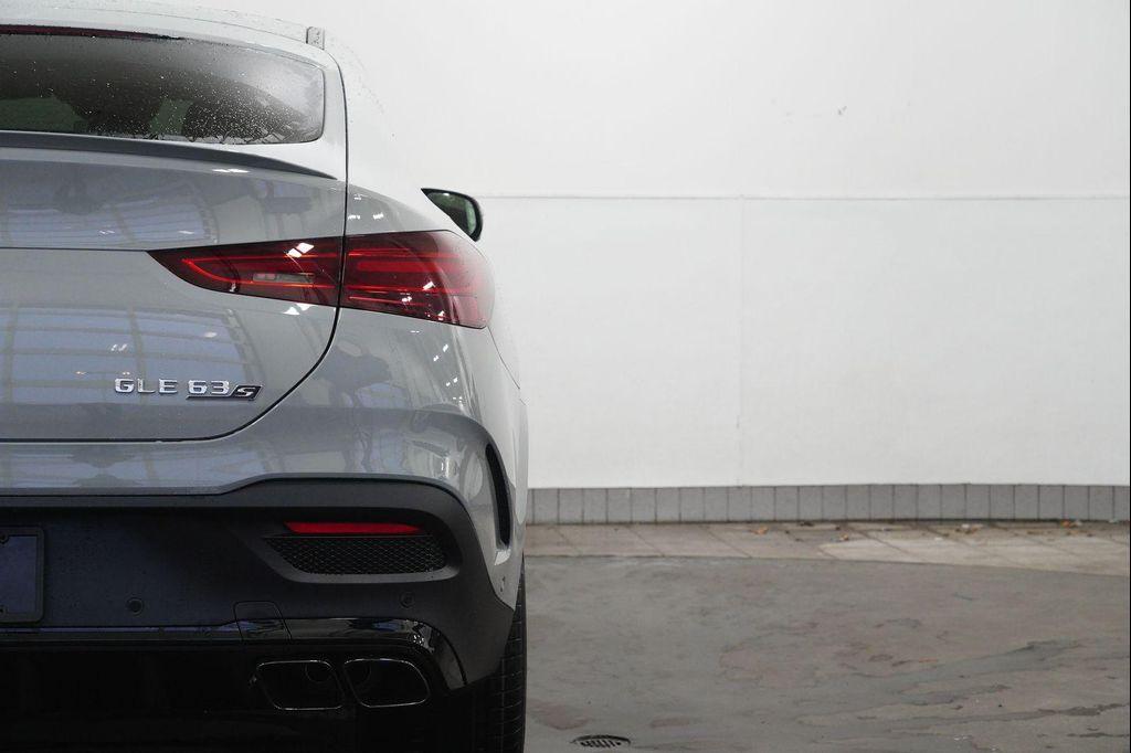 new 2026 Mercedes-Benz AMG GLE 63 car, priced at $158,835