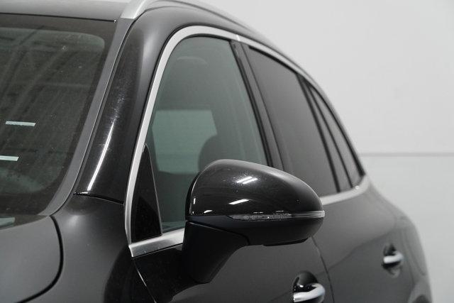 new 2025 Mercedes-Benz GLC 350e car, priced at $63,650