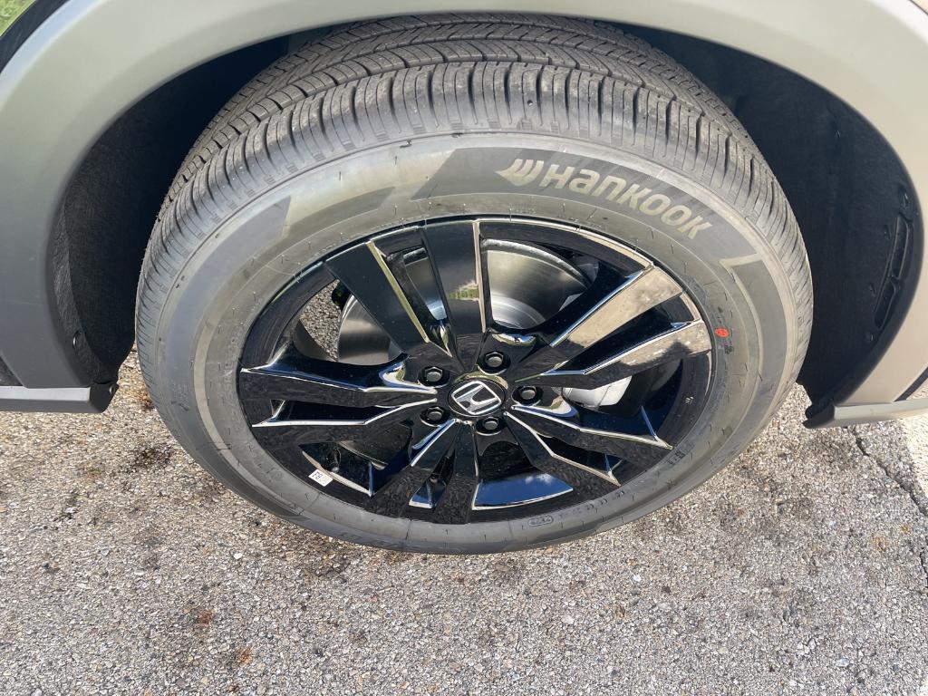 new 2026 Honda HR-V car, priced at $30,950