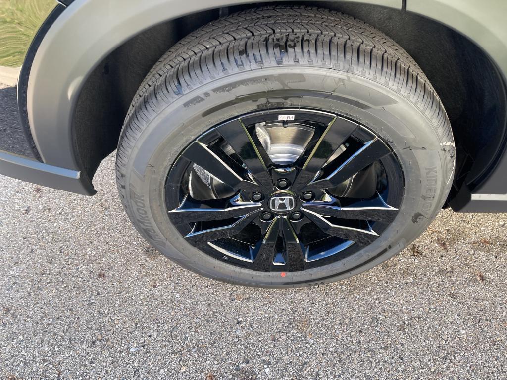 new 2026 Honda HR-V car, priced at $30,950