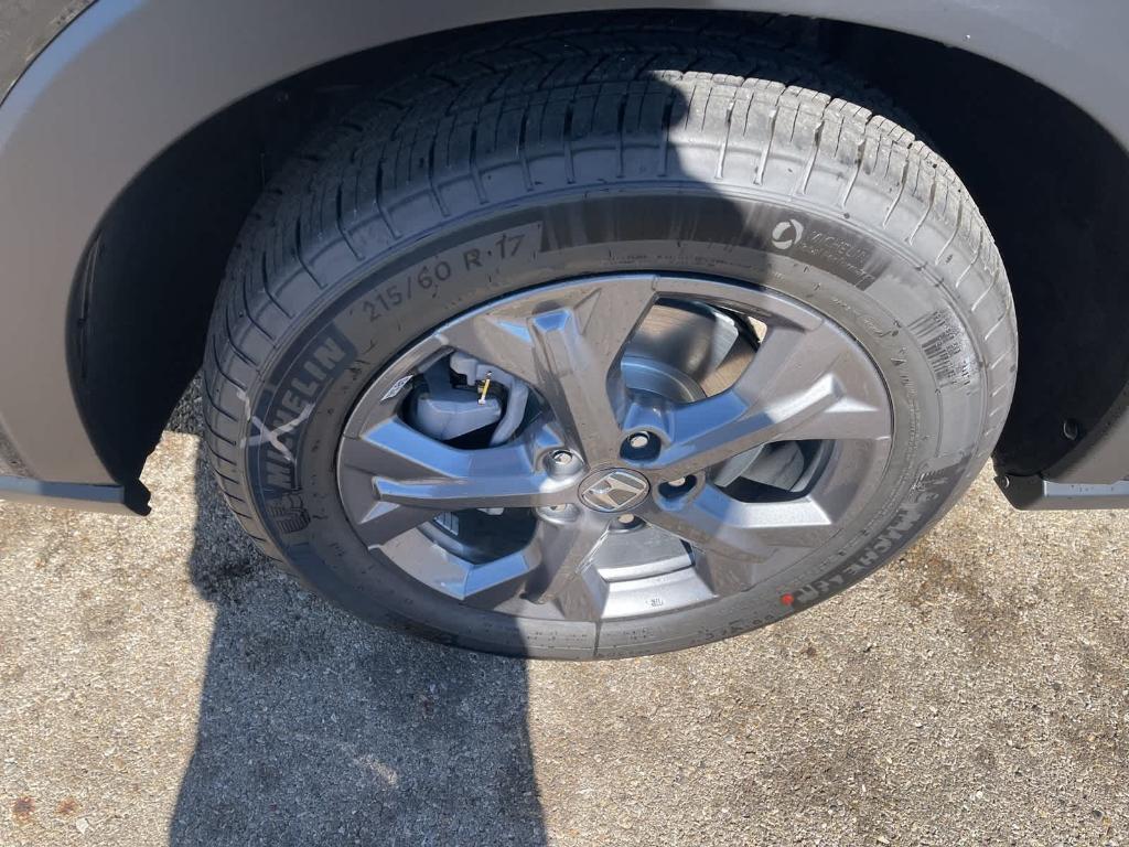 new 2026 Honda HR-V car, priced at $28,086