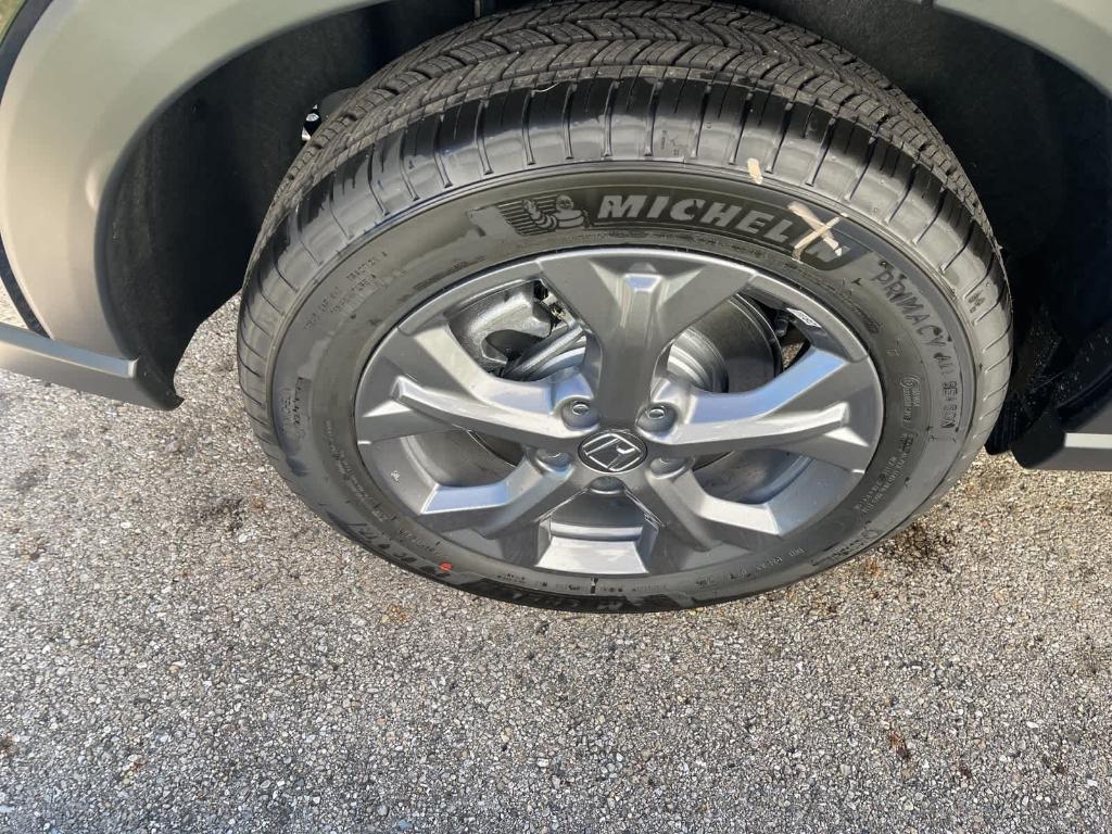 new 2026 Honda HR-V car, priced at $28,086