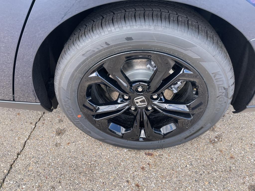 new 2025 Honda Accord car, priced at $31,710