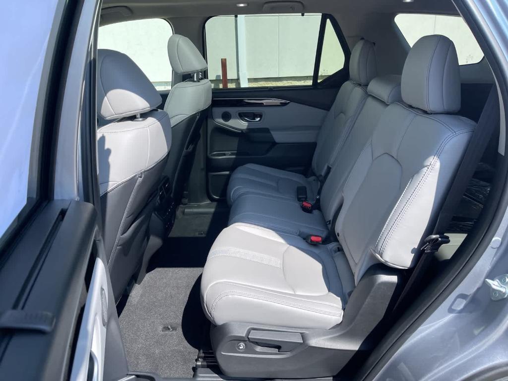 new 2025 Honda Pilot car, priced at $47,626