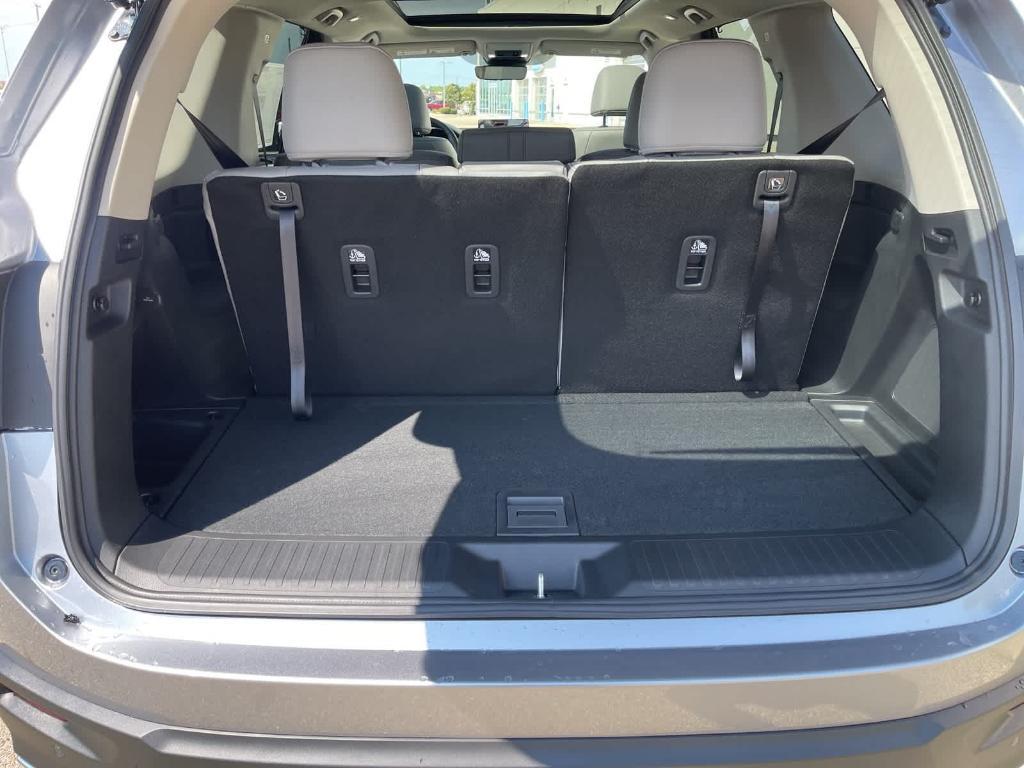 new 2025 Honda Pilot car, priced at $47,626