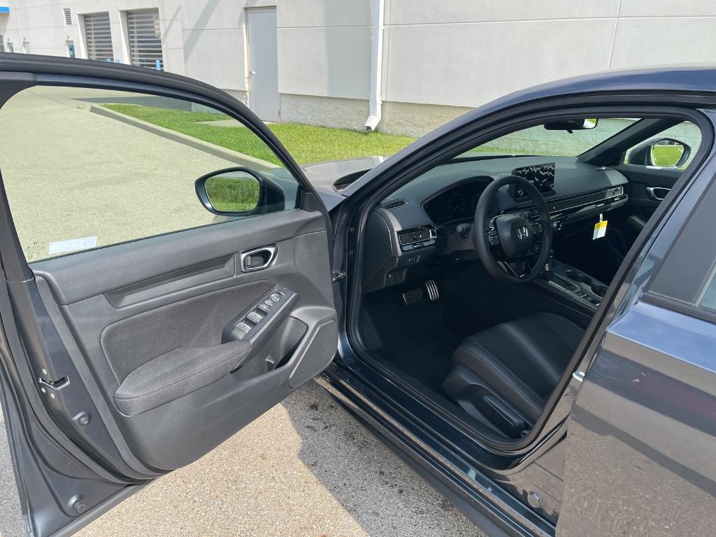 new 2025 Honda Civic car, priced at $28,600