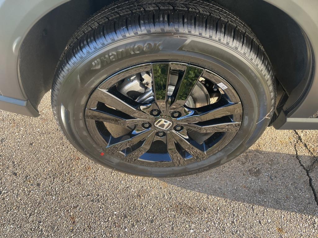 new 2026 Honda HR-V car, priced at $30,950